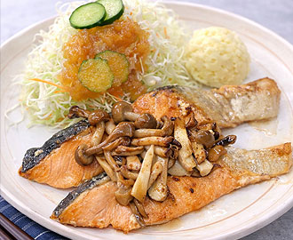 サーモンムニエル
